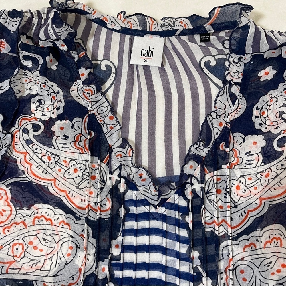CAbi Style 5349 Paisley Peplum Vneck Sleeveless Blouse Paisley & Stripe Sheer XS - Picture 3 of 9